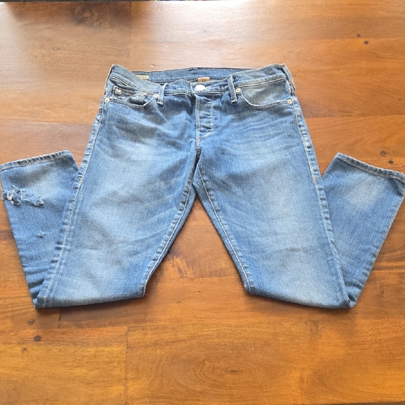 True Religion Liv Relaxed Disressed Skinny Crop Size 28 - Picture 1 of 16